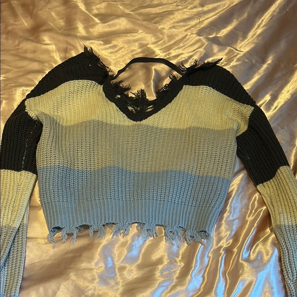 Rue21 Black and Cream V-Neck Sweater